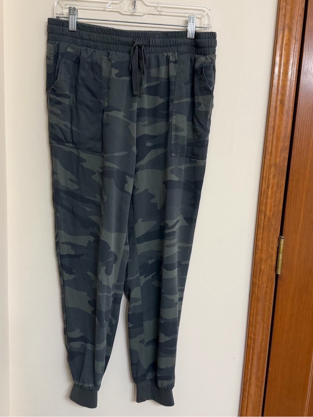 Women’s Camouflage Jogger Pants – Olive Camo